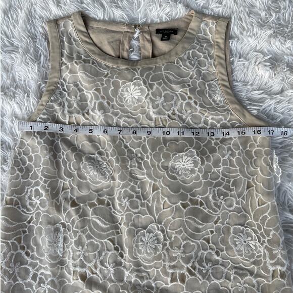 ANN TAYLOR  Sleeveless Blouse Embroidered Women Sz M Gently Used - Picture 4 of 6